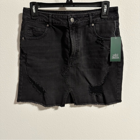 wild fable Dresses & Skirts - NWT Wild Fable Black Denim Skirt 98% cotton 2% spandex size 10